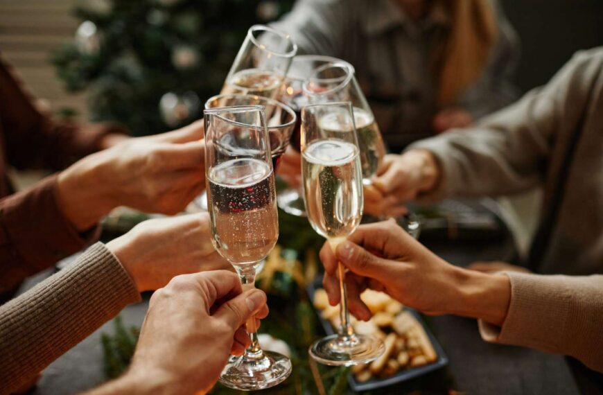 How to Defrost Frozen Champagne Quickly & Safely