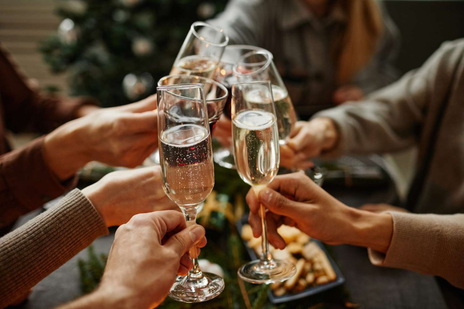 How to Defrost Frozen Champagne Quickly & Safely